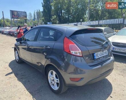 Серый Форд Фиеста, объемом двигателя 1.6 л и пробегом 206 тыс. км за 8200 $, фото 7 на Automoto.ua