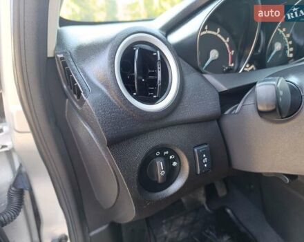 Серый Форд Фиеста, объемом двигателя 1.6 л и пробегом 141 тыс. км за 8400 $, фото 29 на Automoto.ua