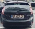 Серый Форд Фиеста, объемом двигателя 1.6 л и пробегом 77 тыс. км за 8868 $, фото 2 на Automoto.ua