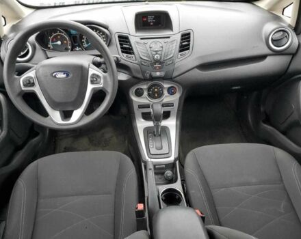Серый Форд Фиеста, объемом двигателя 1.6 л и пробегом 64 тыс. км за 6600 $, фото 7 на Automoto.ua