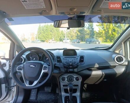 Серый Форд Фиеста, объемом двигателя 1.6 л и пробегом 141 тыс. км за 8400 $, фото 9 на Automoto.ua