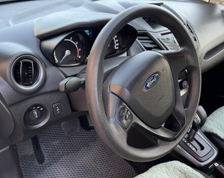 Серый Форд Фиеста, объемом двигателя 0.16 л и пробегом 33 тыс. км за 11000 $, фото 12 на Automoto.ua