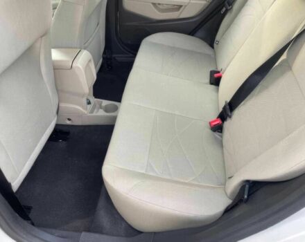 Сірий Форд Фієста, об'ємом двигуна 1.6 л та пробігом 46 тис. км за 8400 $, фото 10 на Automoto.ua