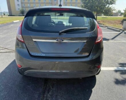 Серый Форд Фиеста, объемом двигателя 1.6 л и пробегом 49 тыс. км за 8500 $, фото 5 на Automoto.ua