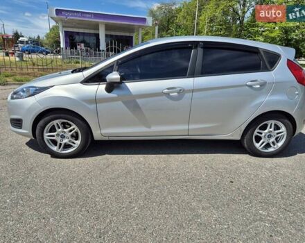 Серый Форд Фиеста, объемом двигателя 1.6 л и пробегом 122 тыс. км за 9900 $, фото 10 на Automoto.ua