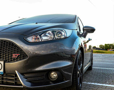 Серый Форд Фиеста, объемом двигателя 1.6 л и пробегом 85 тыс. км за 12500 $, фото 12 на Automoto.ua