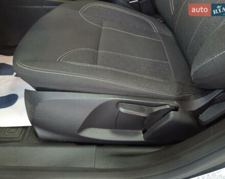 Серый Форд Фиеста, объемом двигателя 1.6 л и пробегом 41 тыс. км за 9200 $, фото 14 на Automoto.ua