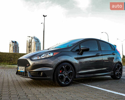 Серый Форд Фиеста, объемом двигателя 1.6 л и пробегом 85 тыс. км за 12500 $, фото 13 на Automoto.ua