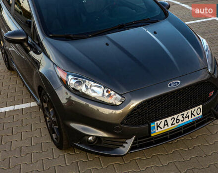 Серый Форд Фиеста, объемом двигателя 1.6 л и пробегом 85 тыс. км за 12500 $, фото 6 на Automoto.ua