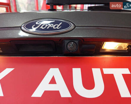 Серый Форд Фиеста, объемом двигателя 1.6 л и пробегом 41 тыс. км за 9200 $, фото 26 на Automoto.ua