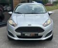 Серый Форд Фиеста, объемом двигателя 1.6 л и пробегом 77 тыс. км за 9999 $, фото 2 на Automoto.ua