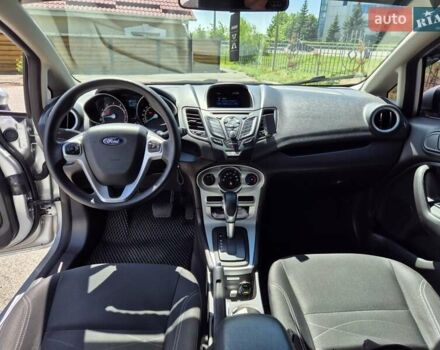 Серый Форд Фиеста, объемом двигателя 1.6 л и пробегом 122 тыс. км за 9900 $, фото 16 на Automoto.ua