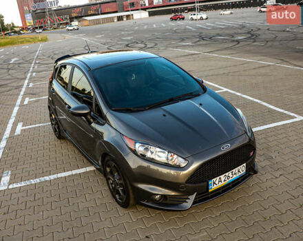 Серый Форд Фиеста, объемом двигателя 1.6 л и пробегом 85 тыс. км за 12500 $, фото 7 на Automoto.ua