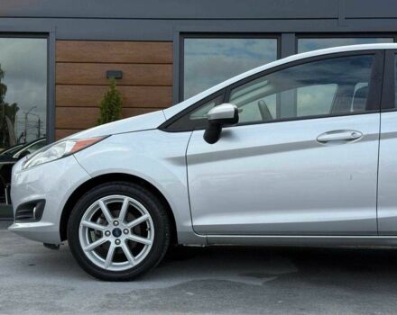 Серый Форд Фиеста, объемом двигателя 1.6 л и пробегом 160 тыс. км за 9300 $, фото 5 на Automoto.ua