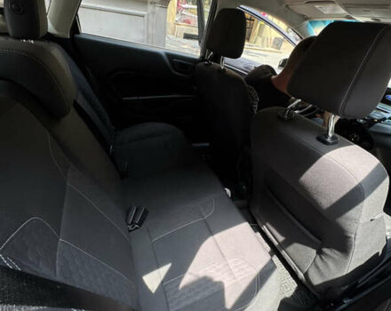 Серый Форд Фиеста, объемом двигателя 1.6 л и пробегом 39 тыс. км за 10000 $, фото 10 на Automoto.ua