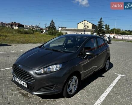Серый Форд Фиеста, объемом двигателя 1.6 л и пробегом 86 тыс. км за 8800 $, фото 5 на Automoto.ua
