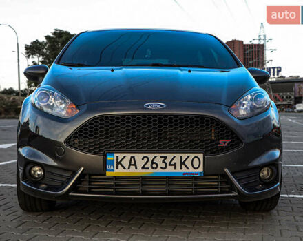 Серый Форд Фиеста, объемом двигателя 1.6 л и пробегом 85 тыс. км за 12500 $, фото 25 на Automoto.ua