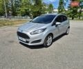 Серый Форд Фиеста, объемом двигателя 1.6 л и пробегом 122 тыс. км за 9900 $, фото 1 на Automoto.ua