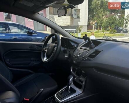 Серый Форд Фиеста, объемом двигателя 1.6 л и пробегом 86 тыс. км за 8800 $, фото 9 на Automoto.ua