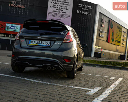 Серый Форд Фиеста, объемом двигателя 1.6 л и пробегом 85 тыс. км за 12500 $, фото 2 на Automoto.ua