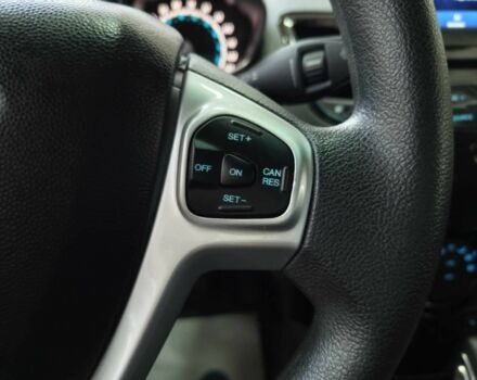 Серый Форд Фиеста, объемом двигателя 1.6 л и пробегом 41 тыс. км за 9200 $, фото 22 на Automoto.ua