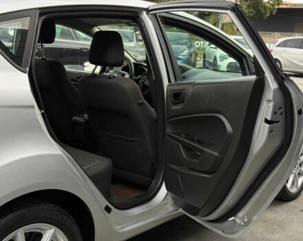 Серый Форд Фиеста, объемом двигателя 1.6 л и пробегом 160 тыс. км за 9300 $, фото 21 на Automoto.ua