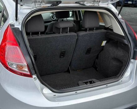 Серый Форд Фиеста, объемом двигателя 1.6 л и пробегом 160 тыс. км за 9300 $, фото 20 на Automoto.ua