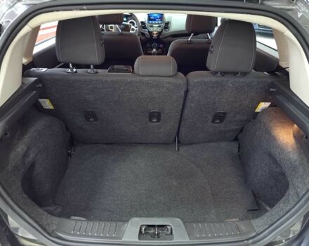 Серый Форд Фиеста, объемом двигателя 1.6 л и пробегом 41 тыс. км за 9200 $, фото 18 на Automoto.ua