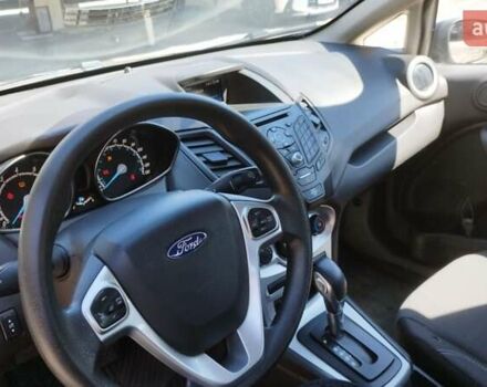 Серый Форд Фиеста, объемом двигателя 1.6 л и пробегом 85 тыс. км за 8500 $, фото 1 на Automoto.ua