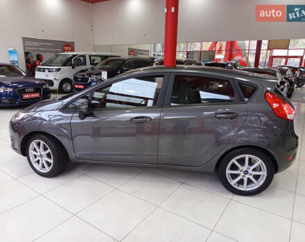 Серый Форд Фиеста, объемом двигателя 1.6 л и пробегом 41 тыс. км за 9200 $, фото 2 на Automoto.ua