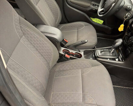 Сірий Форд Фієста, об'ємом двигуна 1.6 л та пробігом 124 тис. км за 9200 $, фото 10 на Automoto.ua