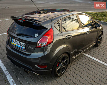 Серый Форд Фиеста, объемом двигателя 1.6 л и пробегом 85 тыс. км за 12500 $, фото 19 на Automoto.ua