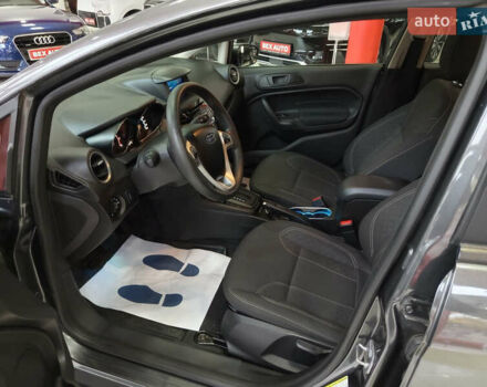 Серый Форд Фиеста, объемом двигателя 1.6 л и пробегом 41 тыс. км за 9200 $, фото 9 на Automoto.ua