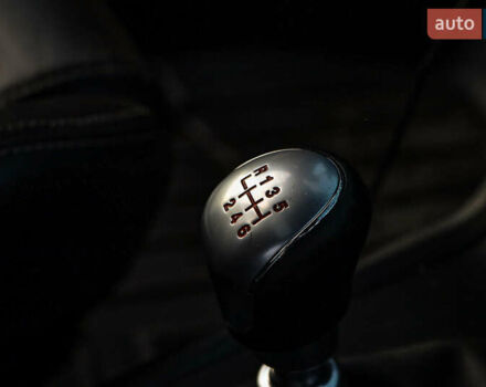 Серый Форд Фиеста, объемом двигателя 1.6 л и пробегом 85 тыс. км за 12500 $, фото 41 на Automoto.ua