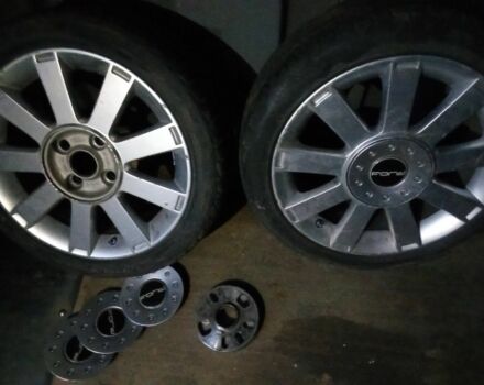 Серый Форд Фиеста, объемом двигателя 1 л и пробегом 287 тыс. км за 300 $, фото 2 на Automoto.ua