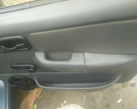 Серый Форд Фиеста, объемом двигателя 2 л и пробегом 666 тыс. км за 549 $, фото 4 на Automoto.ua