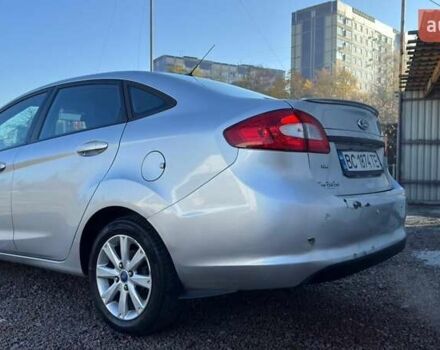 Серый Форд Фиеста, объемом двигателя 1.6 л и пробегом 266 тыс. км за 5700 $, фото 1 на Automoto.ua