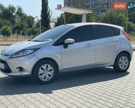 Сірий Форд Фієста, об'ємом двигуна 1.6 л та пробігом 186 тис. км за 6000 $, фото 13 на Automoto.ua