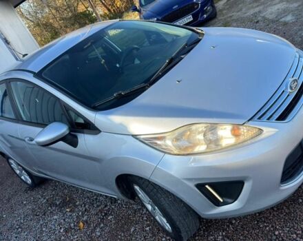 Серый Форд Фиеста, объемом двигателя 1.6 л и пробегом 266 тыс. км за 5700 $, фото 3 на Automoto.ua