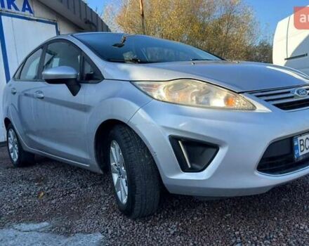 Серый Форд Фиеста, объемом двигателя 1.6 л и пробегом 266 тыс. км за 5700 $, фото 3 на Automoto.ua