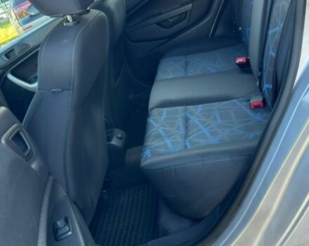 Серый Форд Фиеста, объемом двигателя 1.6 л и пробегом 266 тыс. км за 5700 $, фото 11 на Automoto.ua