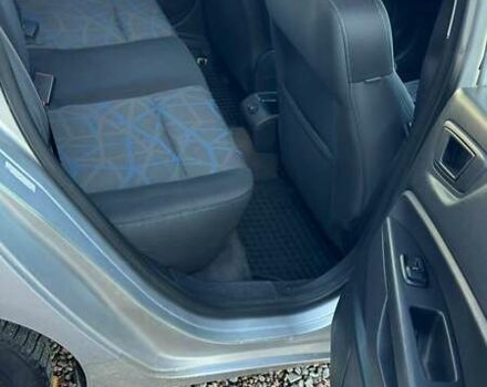 Серый Форд Фиеста, объемом двигателя 1.6 л и пробегом 266 тыс. км за 5700 $, фото 17 на Automoto.ua