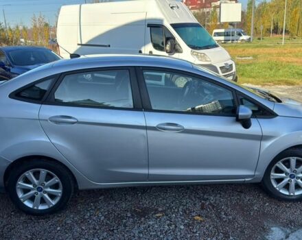 Серый Форд Фиеста, объемом двигателя 1.6 л и пробегом 266 тыс. км за 5700 $, фото 6 на Automoto.ua