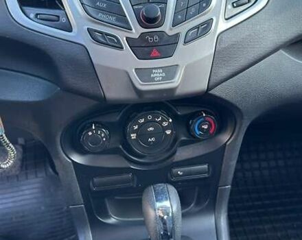 Серый Форд Фиеста, объемом двигателя 1.6 л и пробегом 266 тыс. км за 5700 $, фото 14 на Automoto.ua