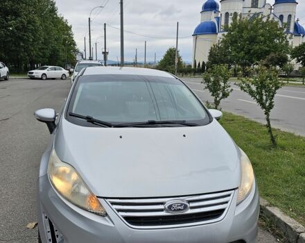 Сірий Форд Фієста, об'ємом двигуна 1.6 л та пробігом 131 тис. км за 4800 $, фото 12 на Automoto.ua