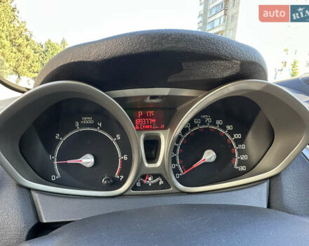 Серый Форд Фиеста, объемом двигателя 1.6 л и пробегом 189 тыс. км за 7000 $, фото 15 на Automoto.ua