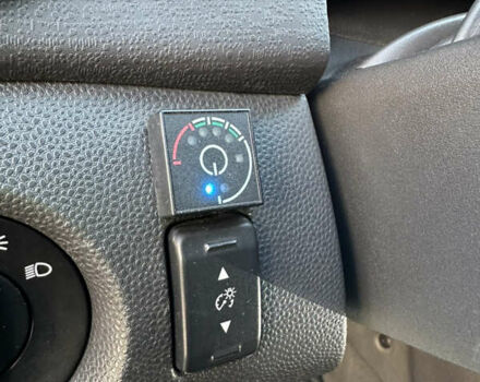 Серый Форд Фиеста, объемом двигателя 1.6 л и пробегом 189 тыс. км за 7000 $, фото 13 на Automoto.ua