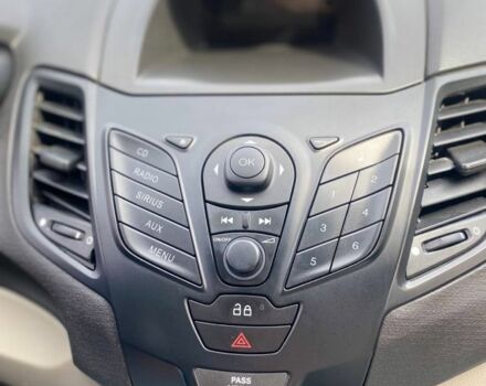 Серый Форд Фиеста, объемом двигателя 1.6 л и пробегом 240 тыс. км за 4600 $, фото 10 на Automoto.ua