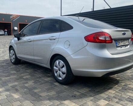 Серый Форд Фиеста, объемом двигателя 1.6 л и пробегом 240 тыс. км за 4600 $, фото 4 на Automoto.ua