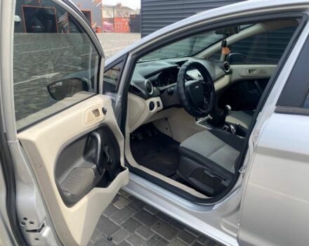 Серый Форд Фиеста, объемом двигателя 1.6 л и пробегом 240 тыс. км за 4600 $, фото 11 на Automoto.ua